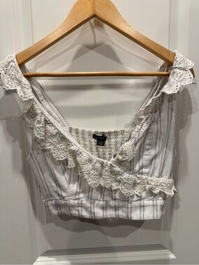 American Eagle Outfitters White Striped Eyelet-Trim Cropped Top